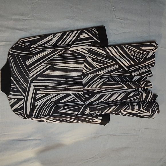 R&M Richards Cardigan - Picture 5 of 7